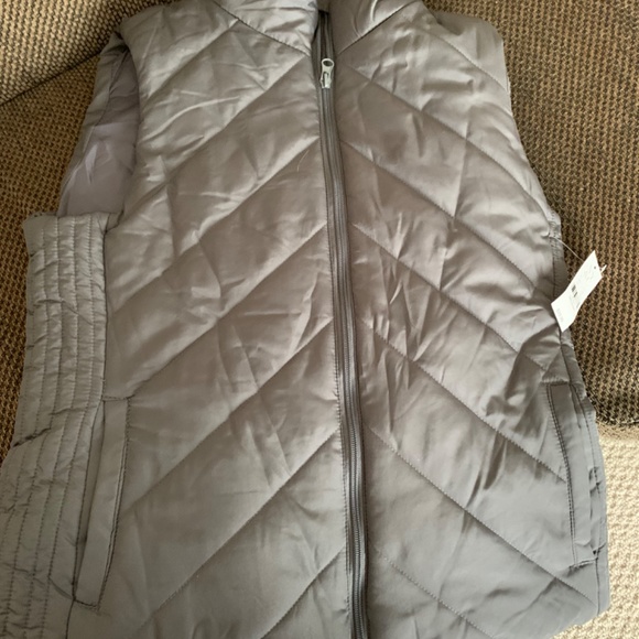 New York @ Co grey vest, medium - Picture 3 of 3